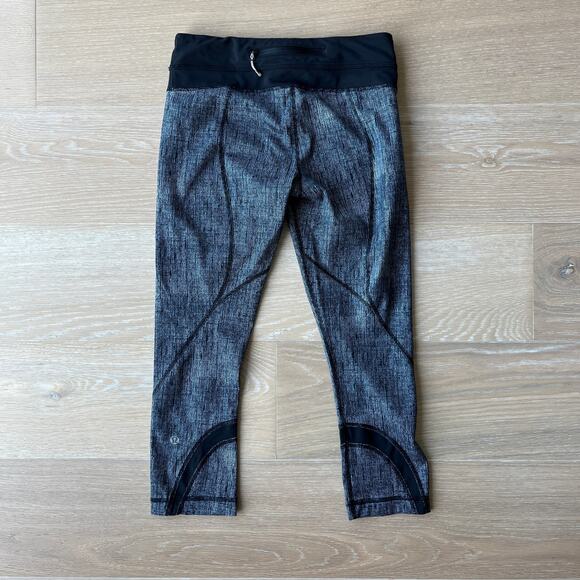 Lululemon Run Inspire Crop II All Luxtreme Leggings Burlap Texture Black Dune - Picture 2 of 3